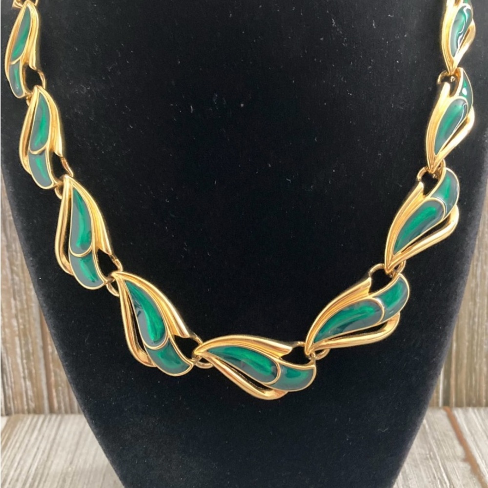 Trifari signed gold tone and green 90s vintage